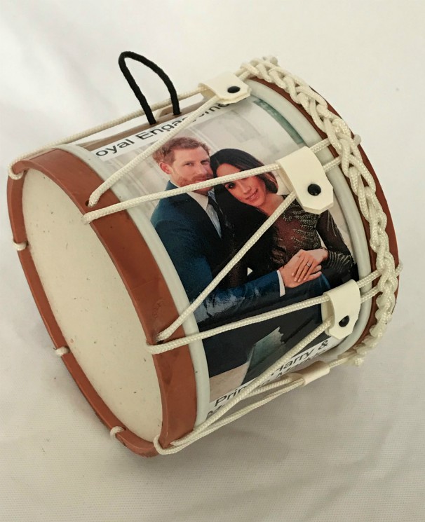 Royal Engagement Harry and Meghan Souvenir Mini Lambeg Drum - Click Image to Close